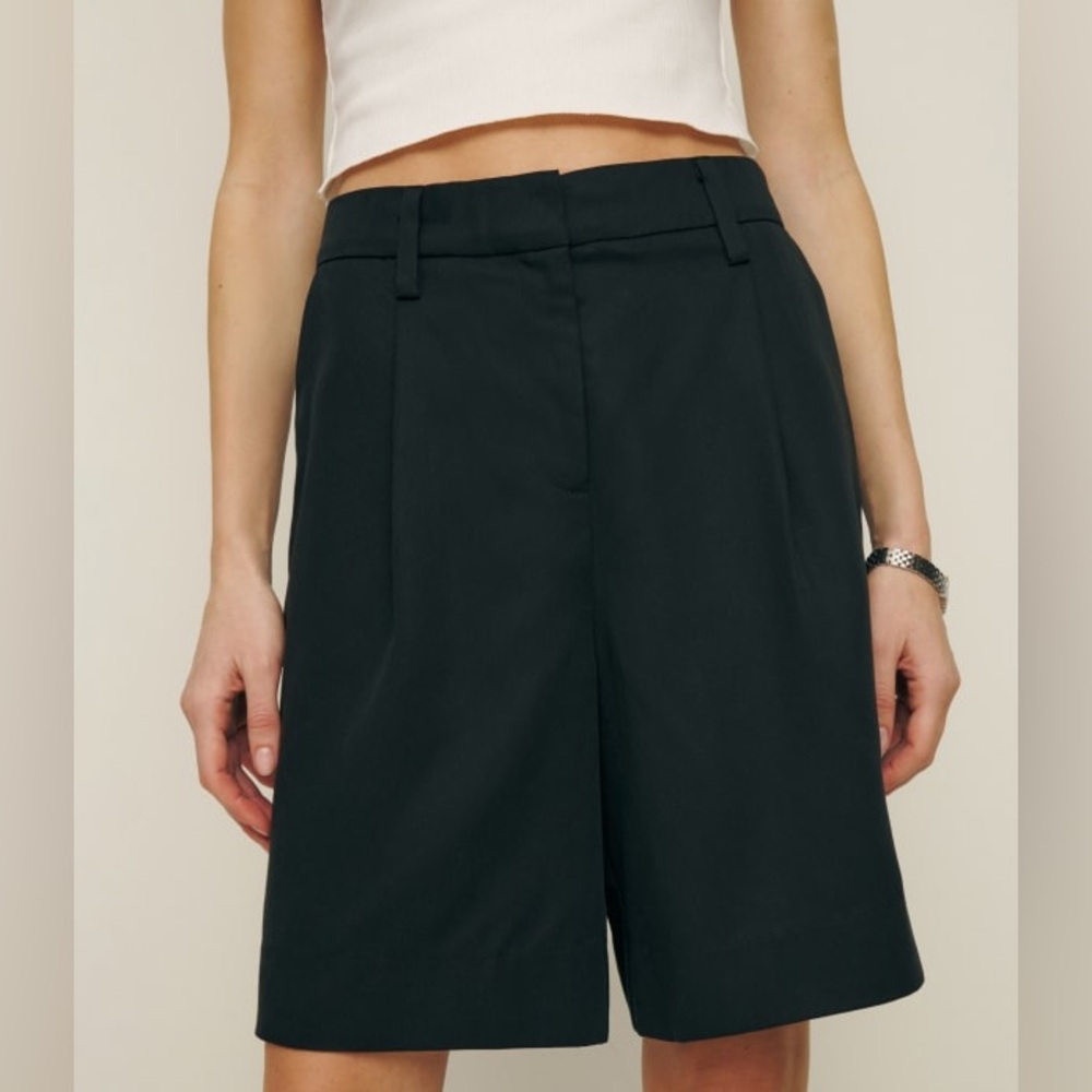 Reformation Liam Bermuda Shorts size 8 in black